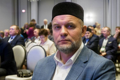 Сегодня свой день рождения отмечает Мансур хазрат Хайбуллов, председатель Духовного Управления мусульман Чувашской Республики