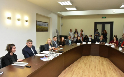 Олег Николаев поддержал инициативу учреждения почетного звания в области журналистики