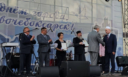 ПРЕДСЕДАТЕЛЯ ПРИХОДА НОВОЧЕБОКСАРСКОЙ МЕЧЕТИ МИНКАДИРА РЕЗЯПОВА НАГРАДИЛИ НАГРАДИЛИ БЛАГОДАРСТВЕННЫМ ПИСЬМОМ