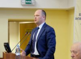 Глава ДСМР: «Старшие должны перейти от стереотипа обвинения к доверительному диалогу с молодежью»