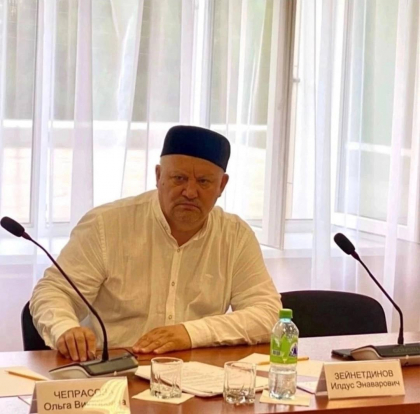 ПОЗДРАВЛЯЕМ С ДНЕМ РОЖДЕНИЯ ПОМОЩНИКА ПРЕДСЕДАТЕЛЯ ДУМ ЧР ИЛДУСА ЗЕЙНЕТДИНОВА