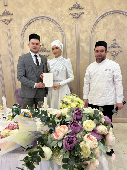 ИМАМЫ ДУМ ЧР НАСТАВЛЯЮТ МОЛОДОЖЕНОВ
