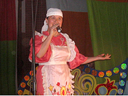 “УРМАЙ МОҢЫ” КАБАТ СӘХНӘДӘ