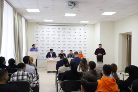 ПРЕДСТАВИТЕЛИ ДУХОВЕНСТВА ВСТРЕТИЛИСЬ С ИНОСТРАННЫМИ СТУДЕНТАМИ