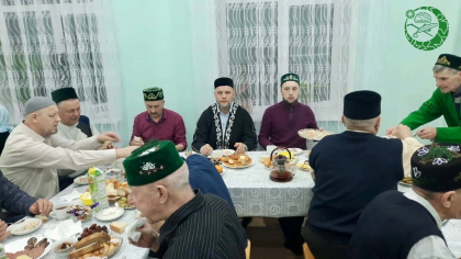 В МЕЧЕТИ ПОСЁЛКА БУИНСК ПРОВЕЛИ ИФТАР МАДЖЛИС