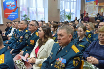 ПОМОЩНИК ПРЕДСЕДАТЕЛЯ ДУМ ЧР ПОЗДРАВИЛ СПАСАТЕЛЕЙ С ПРОФЕССИОНАЛЬНЫМ ПРАЗДНИКОМ