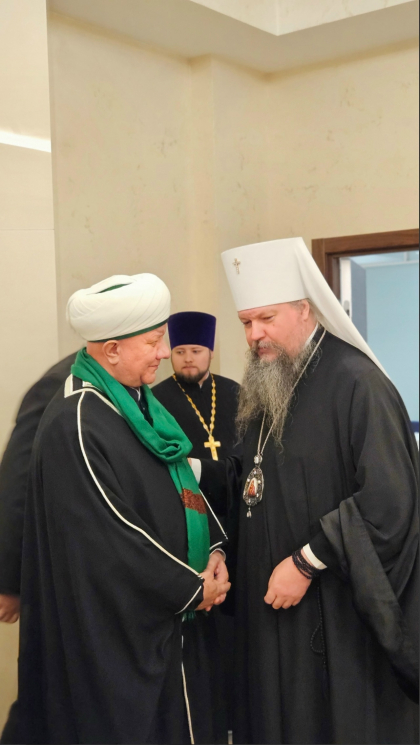 Международный диалог: Председатель Духовного управления мусульман Чувашии Мансур хазрат Хайбуллов на конференции в Омске