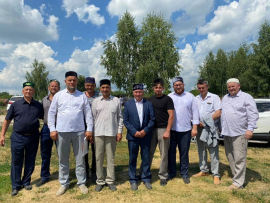 В АЛЬМЕНЕВО СОСТОЯЛАСЬ ТОРЖЕСТВЕННАЯ ЦЕРЕМОНИЯ ЗАКЛАДКИ КАМНЯ НОВОЙ МЕЧЕТИ