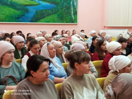 МАНСУР ХАЗРАТ ХАЙБУЛЛОВ ВЫСТУПИЛ ПЕРЕД РОДИТЕЛЯМИ УЧАЩИХСЯ ШЫГЫРДАНСКОЙ ШКОЛЫ